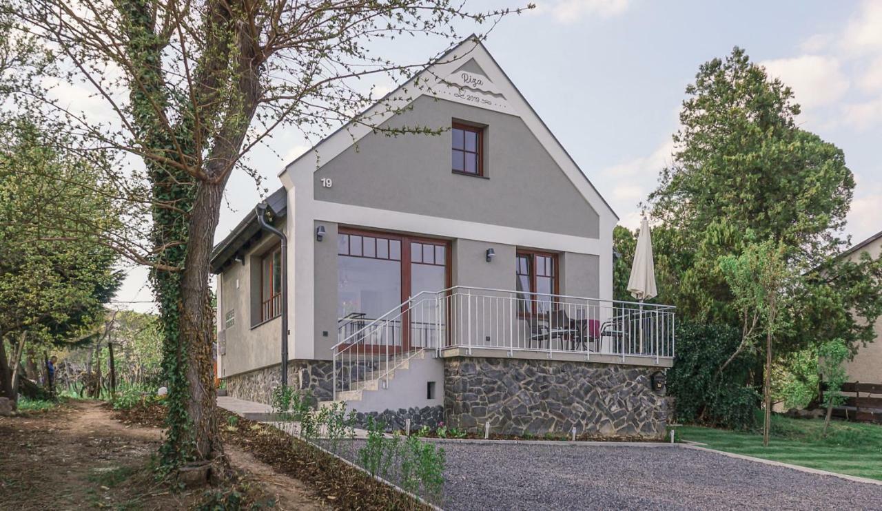 Riza Villa Bytom Extérieur photo